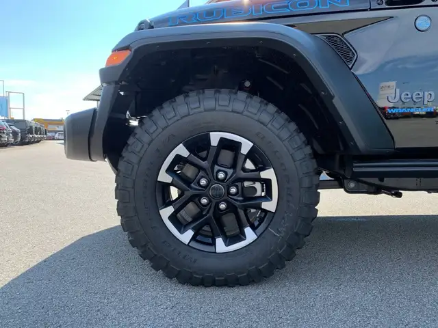 Jeep Wrangler view 13