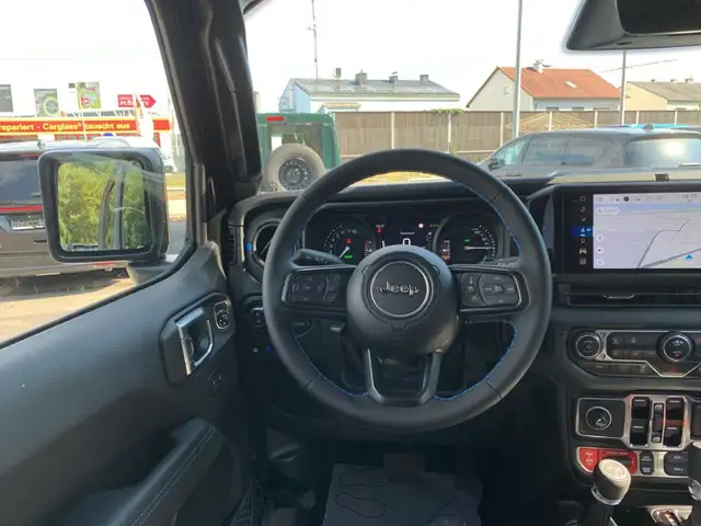 Jeep Wrangler view 8