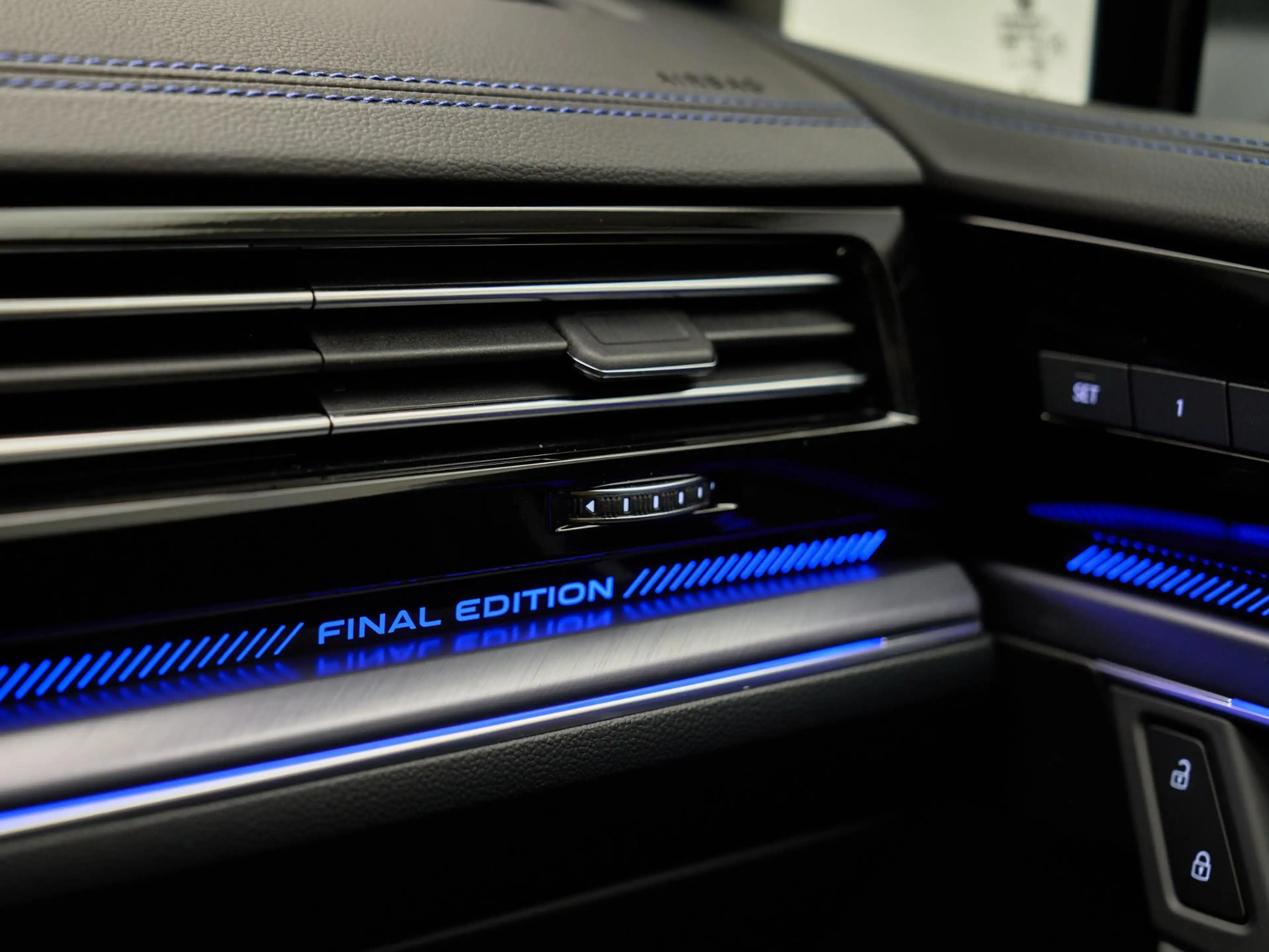 Volkswagen Touareg R V6 eHybrid 4Motion Final Edition , pano, tr.haak — photo 20