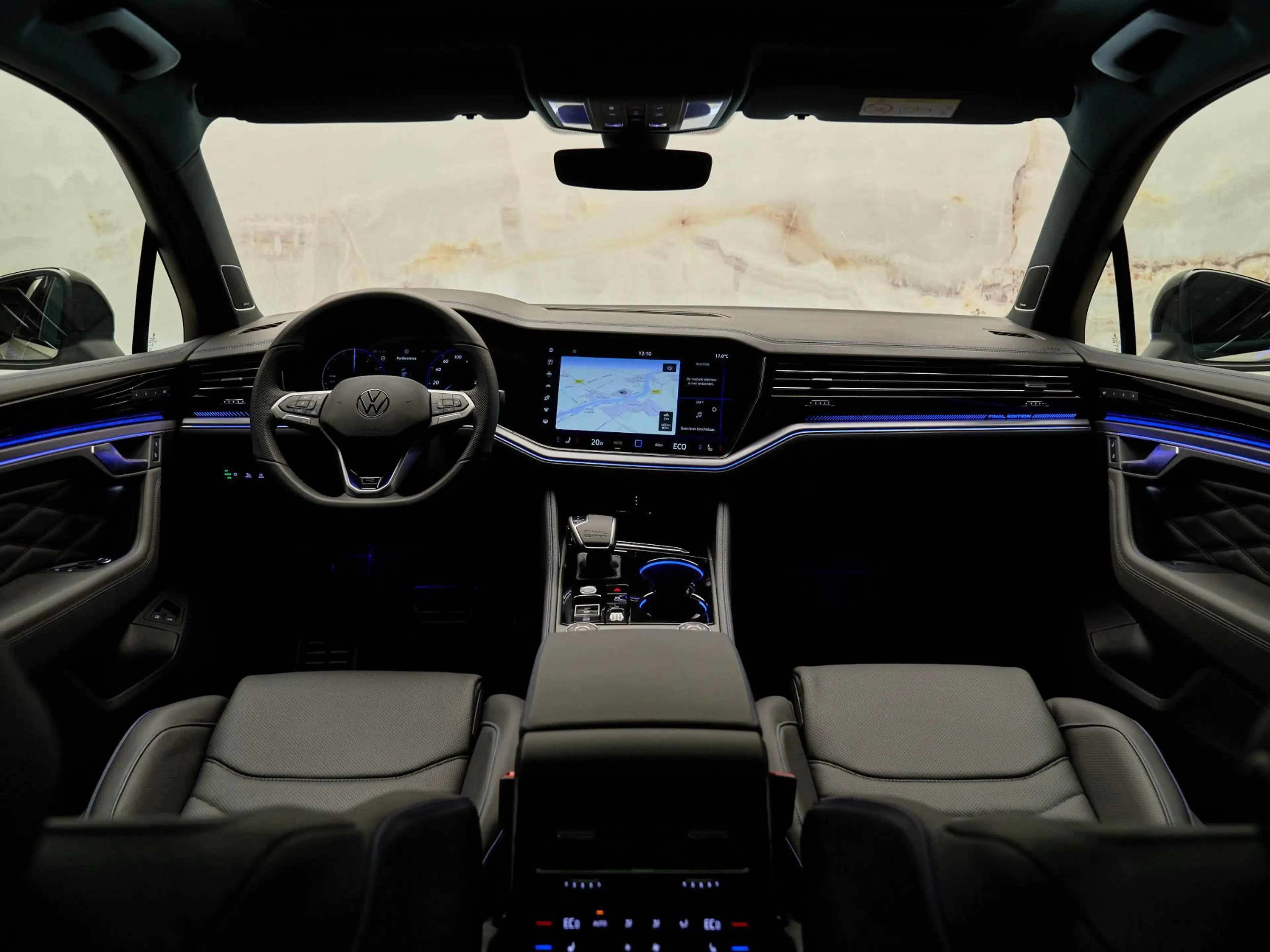Volkswagen Touareg R V6 eHybrid 4Motion Final Edition , pano, tr.haak — photo 25