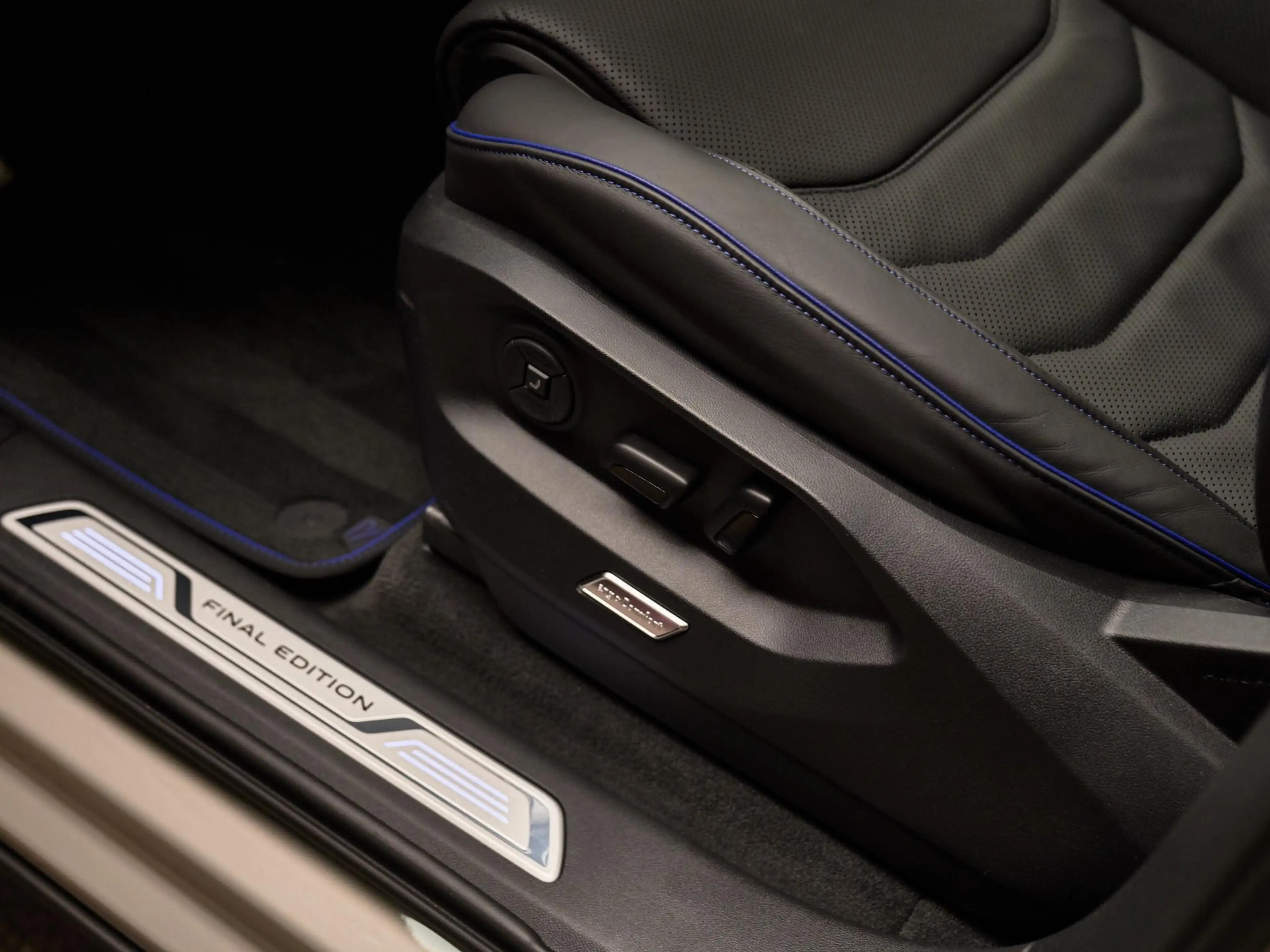 Volkswagen Touareg R V6 eHybrid 4Motion Final Edition , pano, tr.haak — photo 6