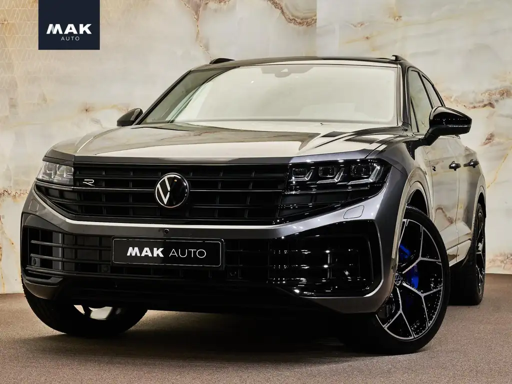 Volkswagen Touareg 2026 из Европы — купить под ключ