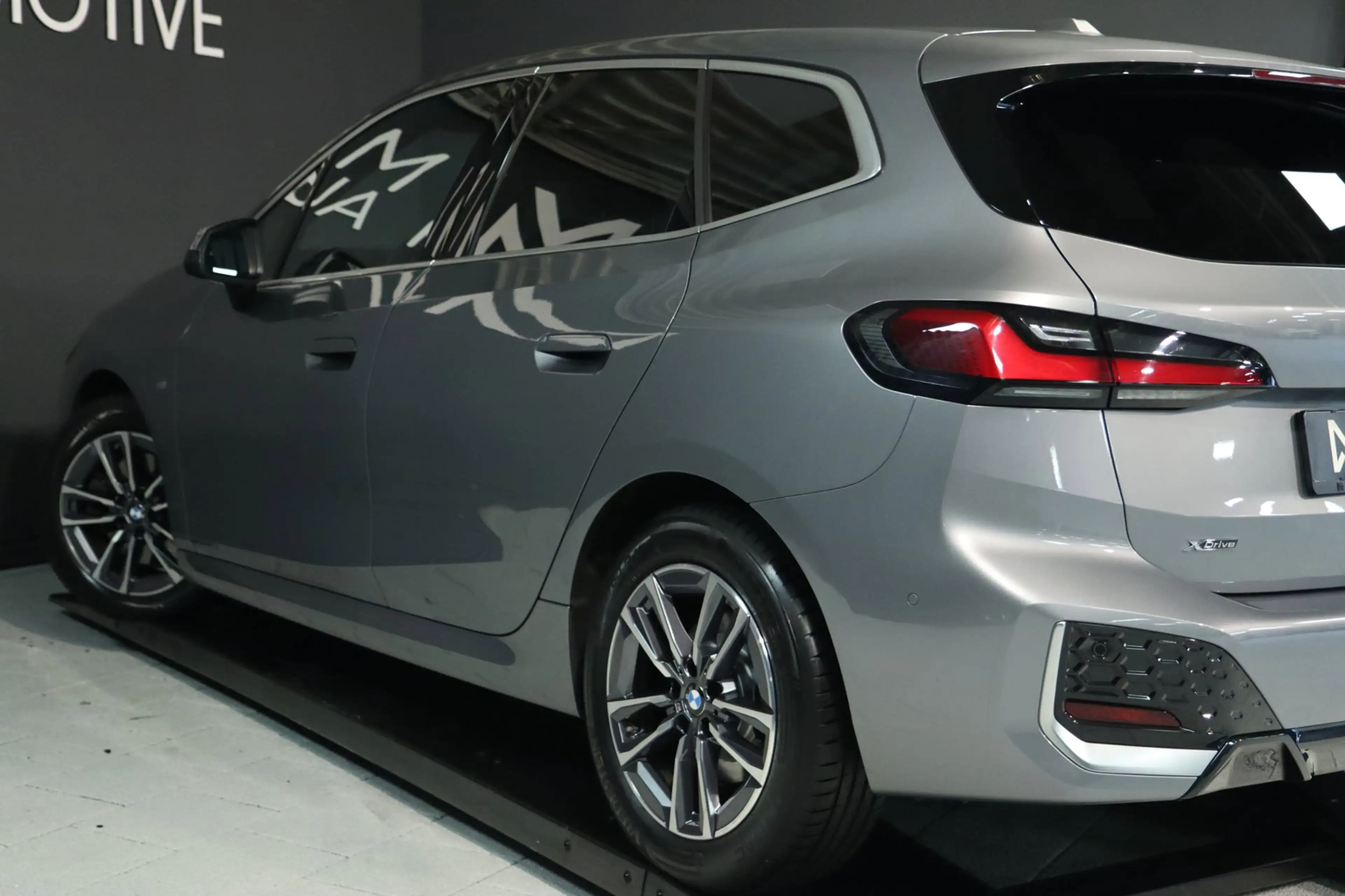 BMW 223 2-serie Active Tourer 223i xDrive M Sport / HK / M — photo 4