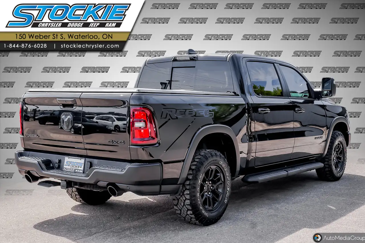 RAM 1500 снимка RAM 1500
