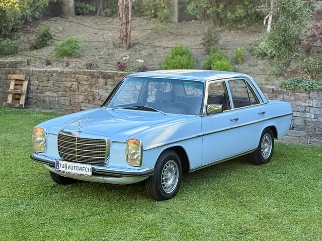 Mercedes-Benz W 114/115 Strich-Acht 220 D *aus Mercedes Hand*Traumhaft Restauriert*