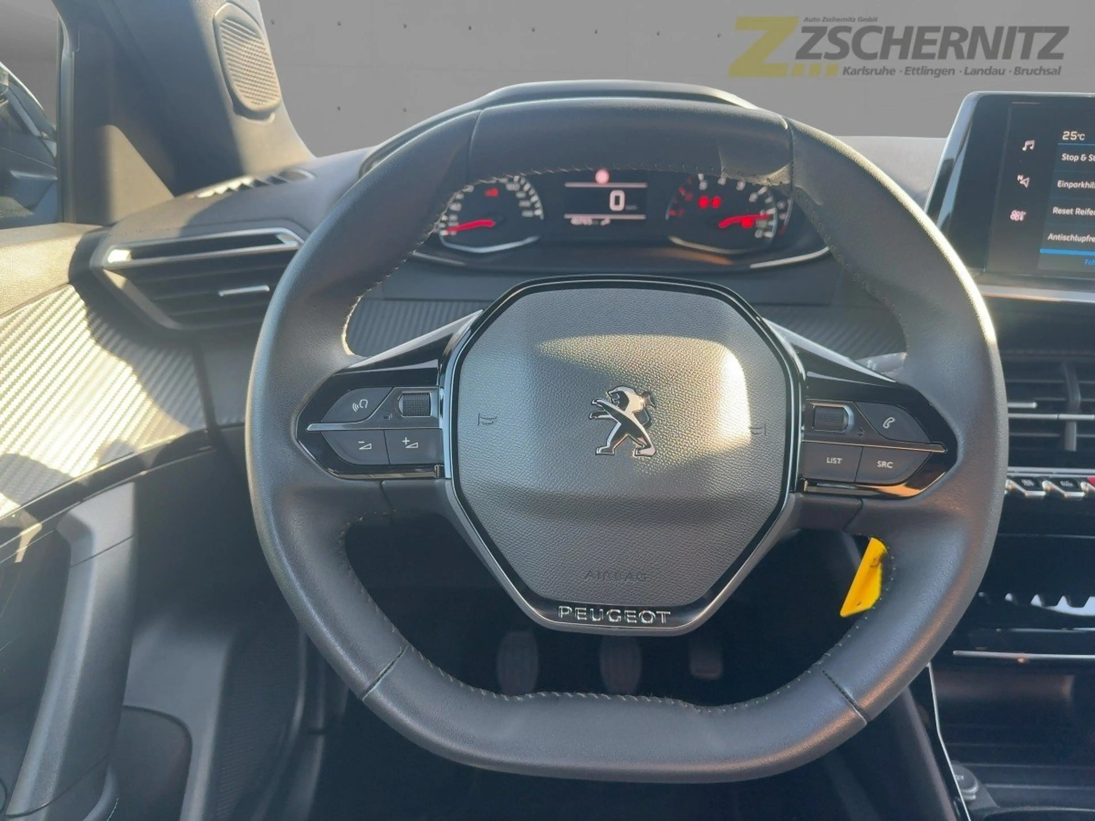 Peugeot 2008 1.2 PureTech 100 Allure Kamera Sitzheiz — photo 10