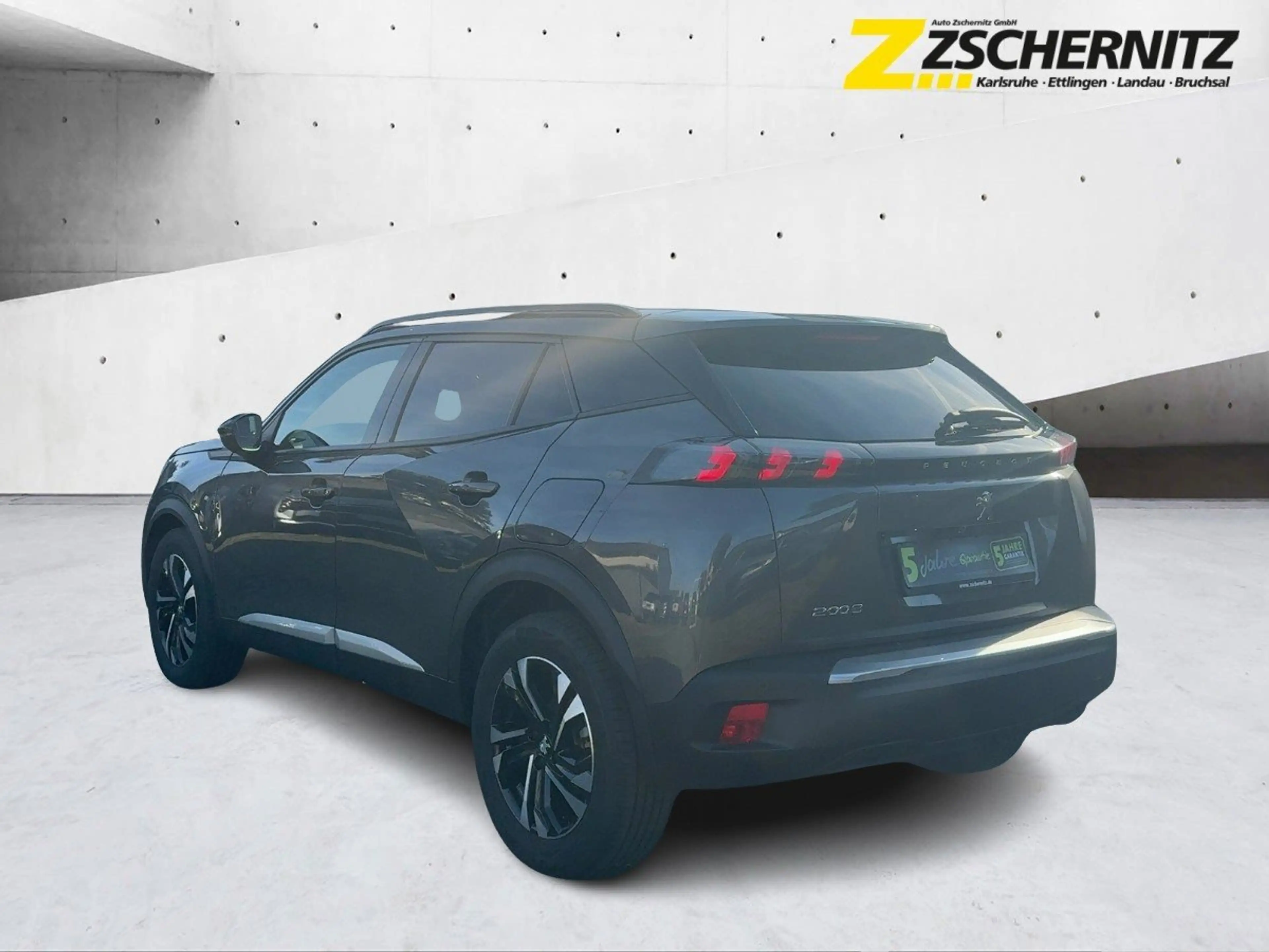 Peugeot 2008 1.2 PureTech 100 Allure Kamera Sitzheiz — photo 3