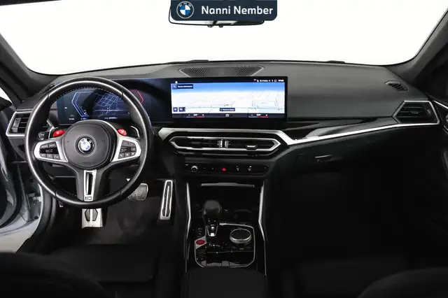 BMW M4 view 11