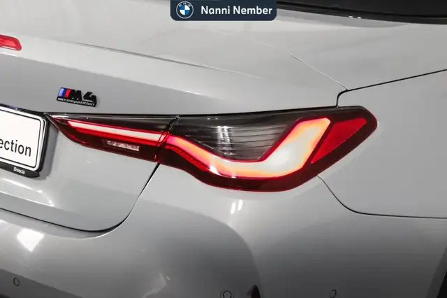 BMW M4 view 6