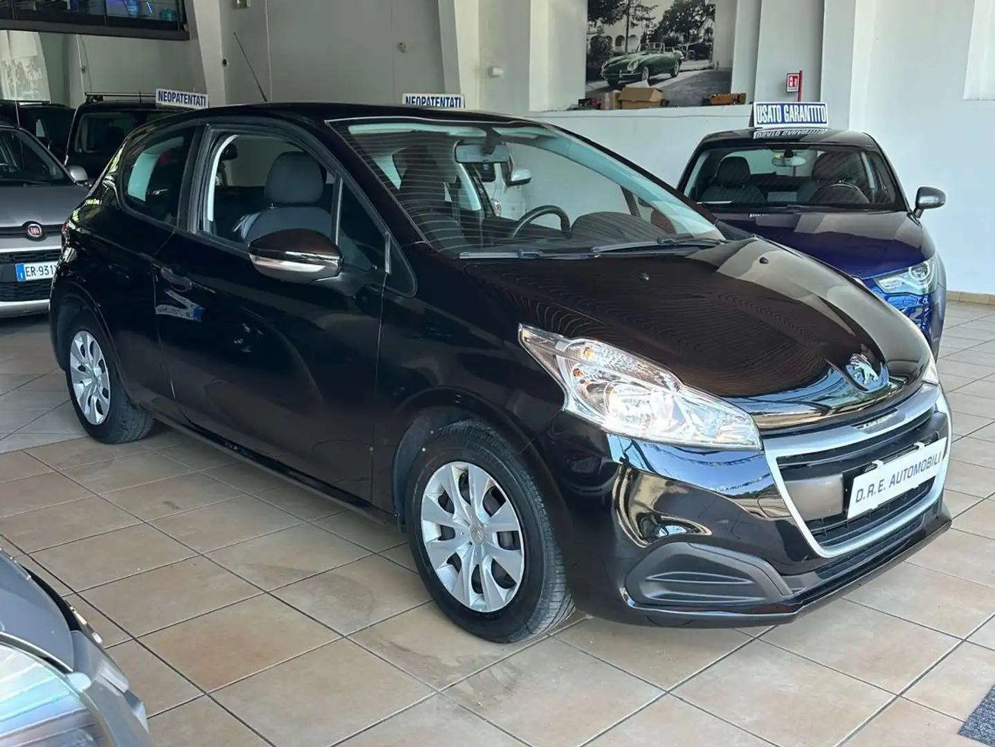 Peugeot 208 208 3p 1.0 puretech Access 68cv Negro - 2
