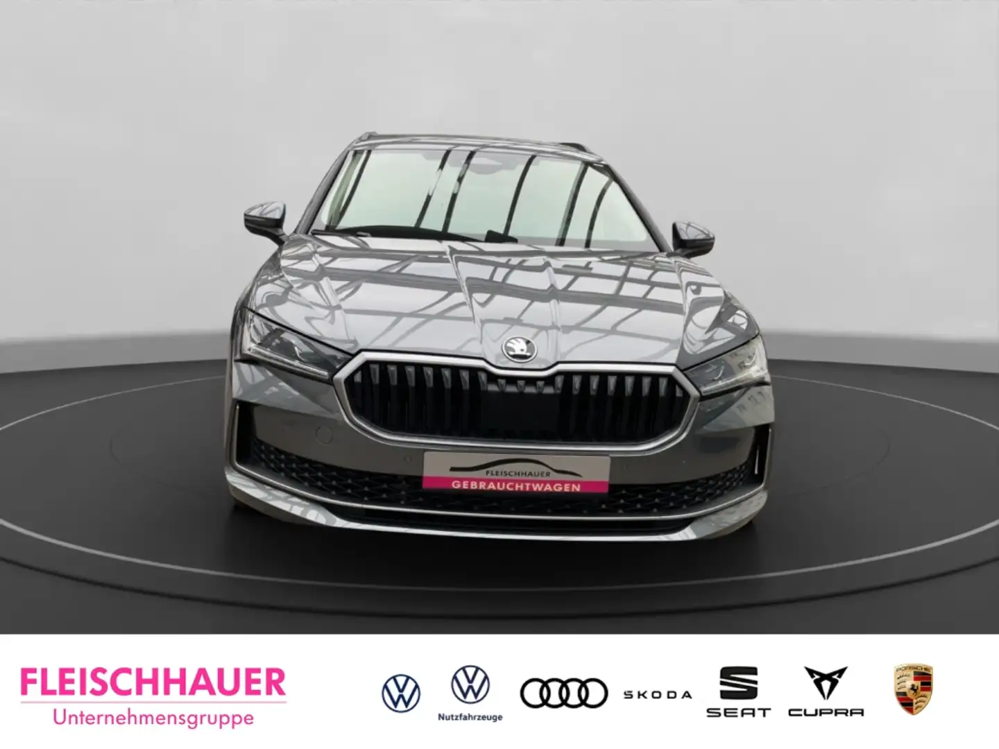 Skoda Superb Combi 1.5 TSI DSG Navi Digitales Cockpit Massagesi Grau - 2
