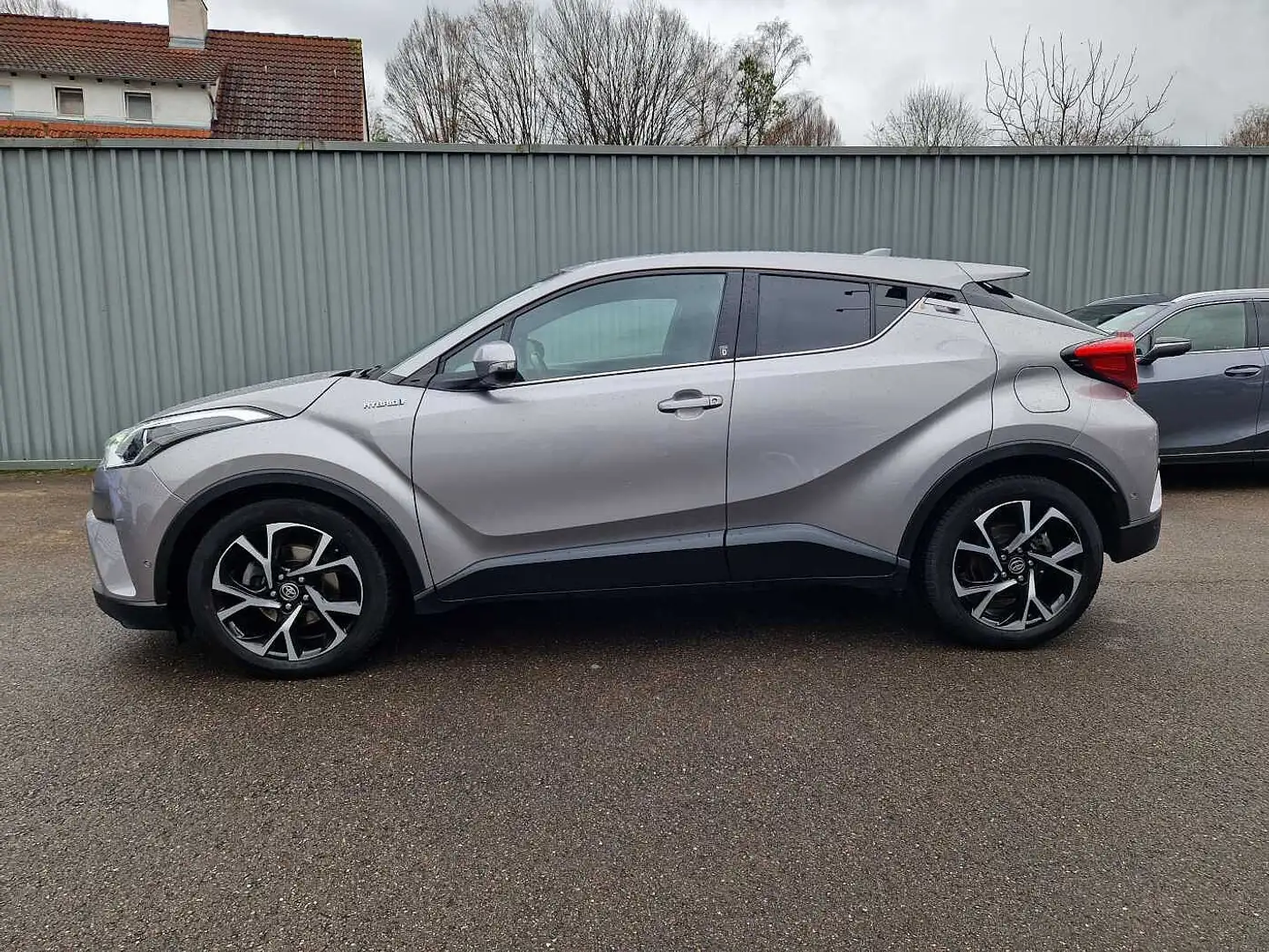 Toyota C-HR Hybrid Team D TWW/DAB/Navi Silber - 2