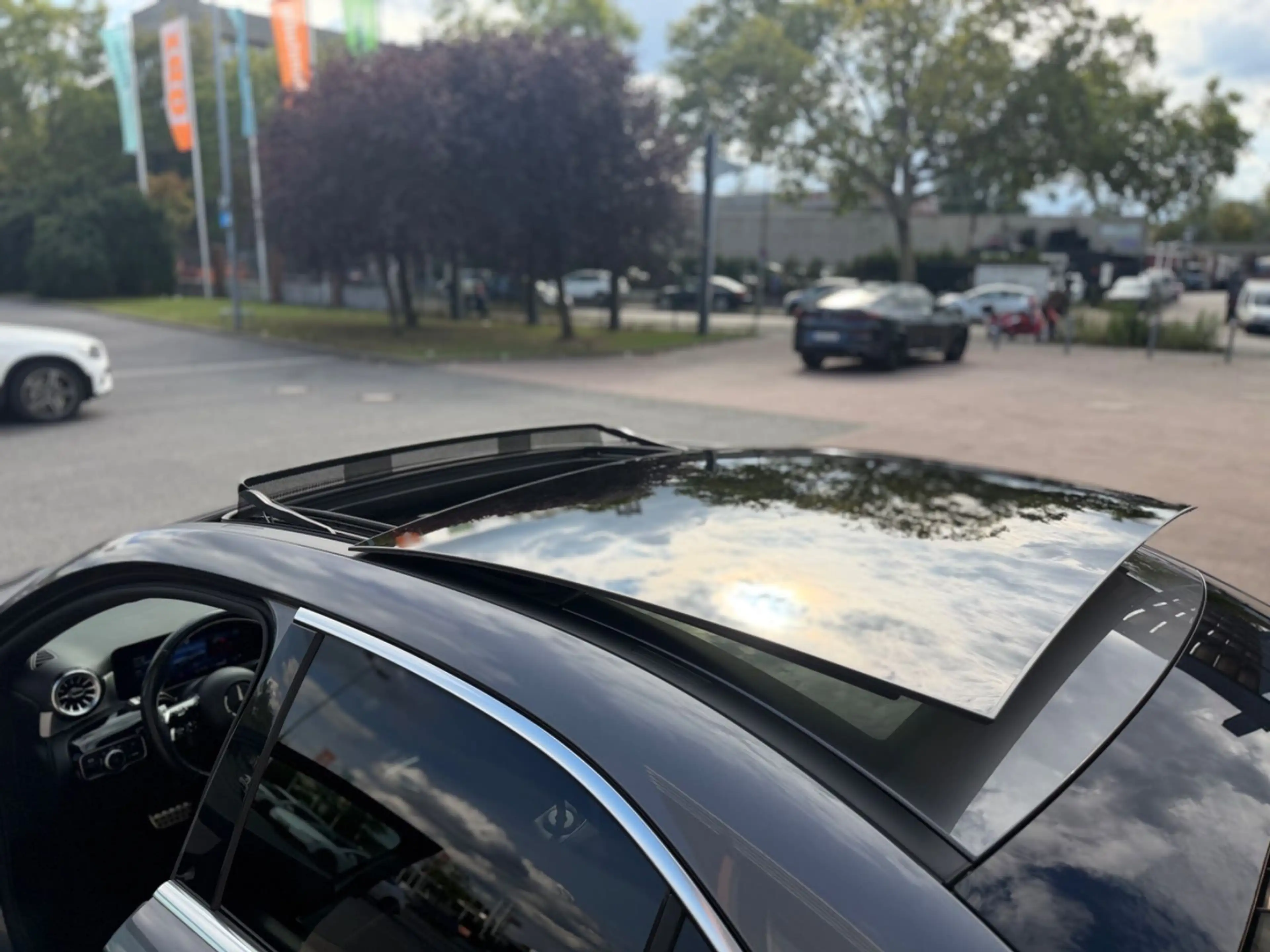 Mercedes-Benz A 180 d  AMG Line PANO/E-KLAPPE/AMB/LED — photo 13