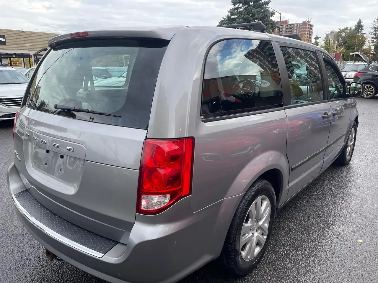Dodge Grand Caravan снимка Dodge Grand Caravan