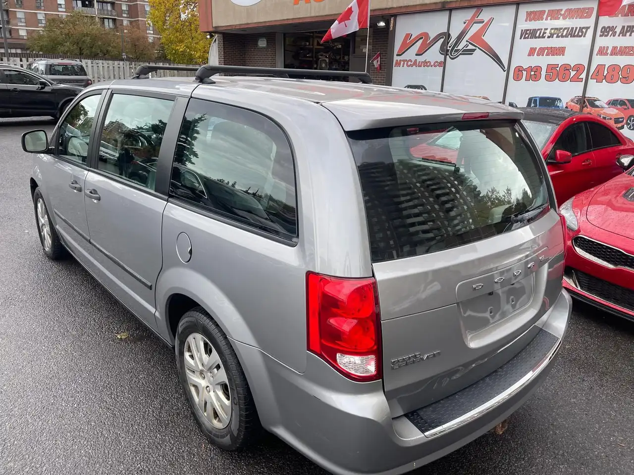 Dodge Grand Caravan снимка Dodge Grand Caravan