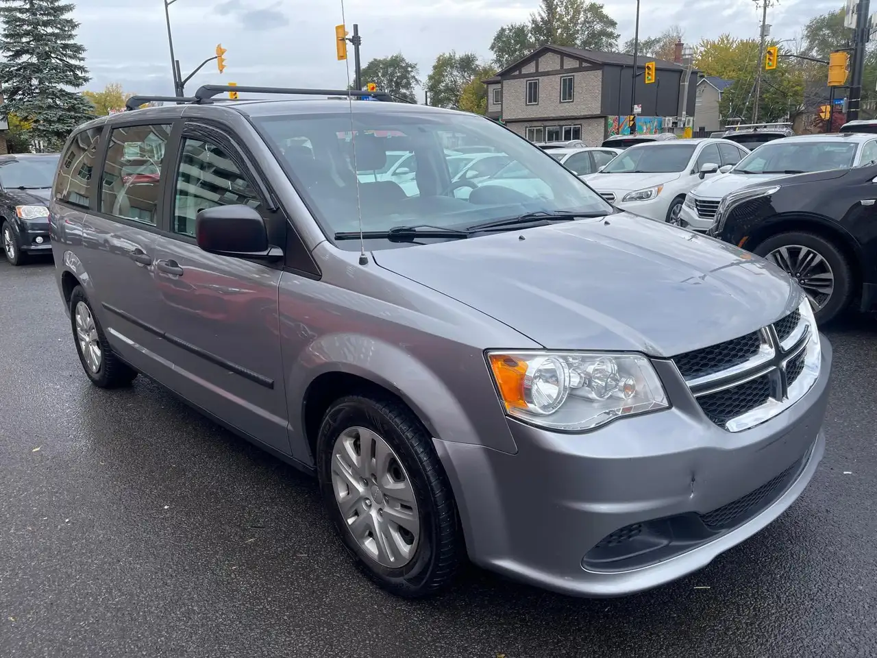Dodge Grand Caravan снимка Dodge Grand Caravan