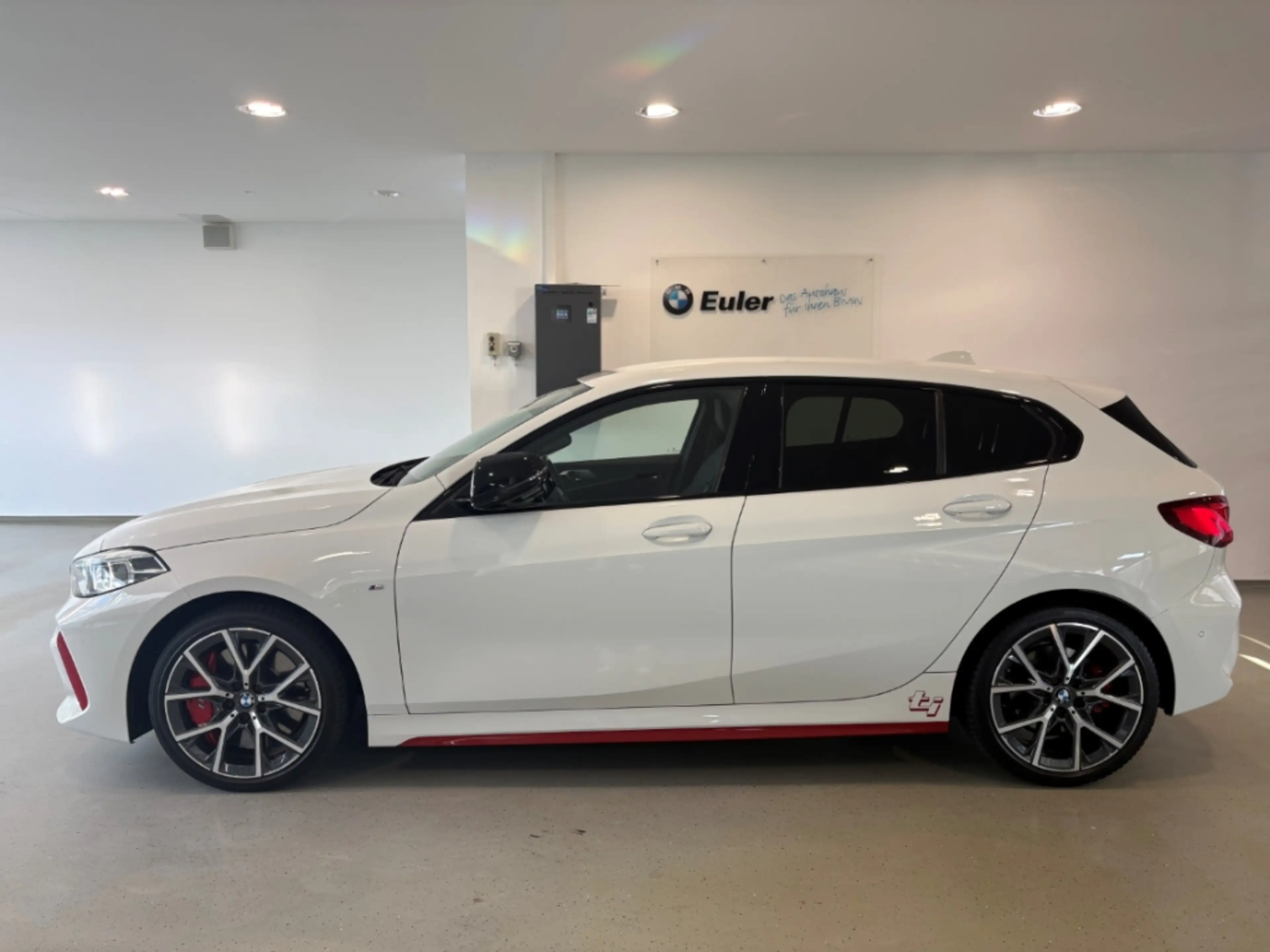 BMW 128 ti 5-Türer Sportpaket Navi Leder Digitales Cockpit — photo 5