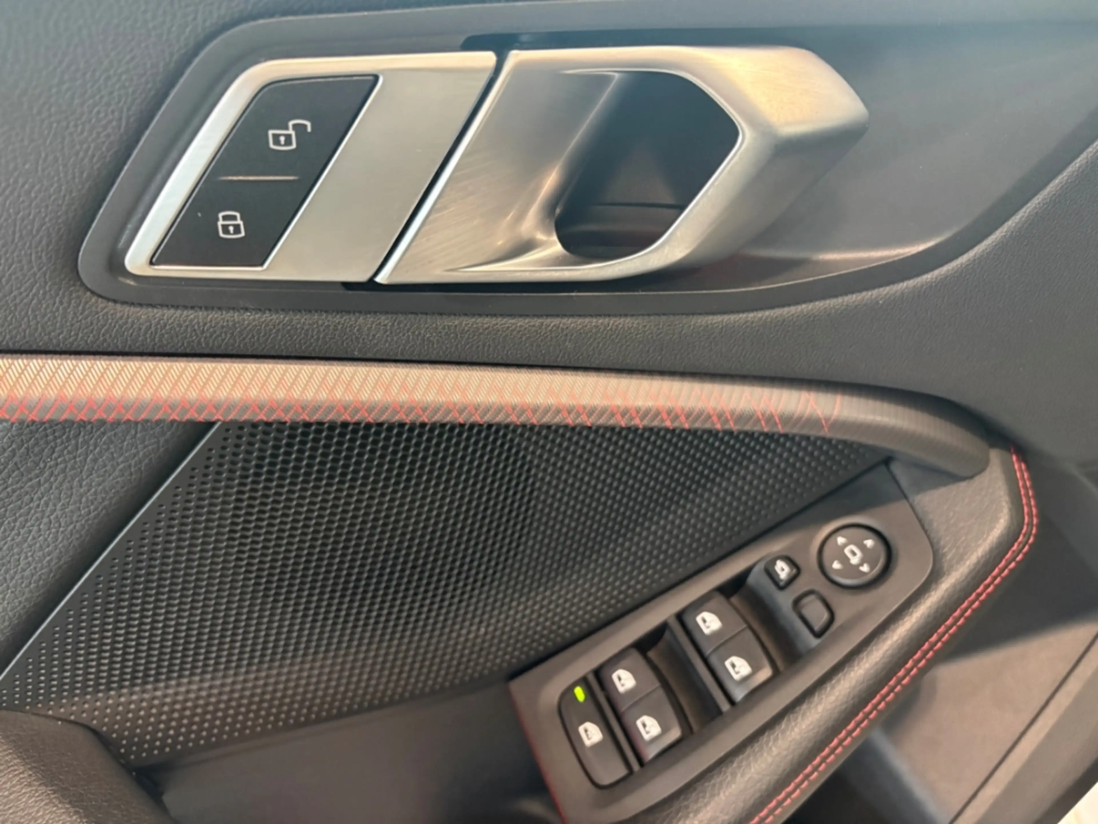 BMW 128 ti 5-Türer Sportpaket Navi Leder Digitales Cockpit — photo 8