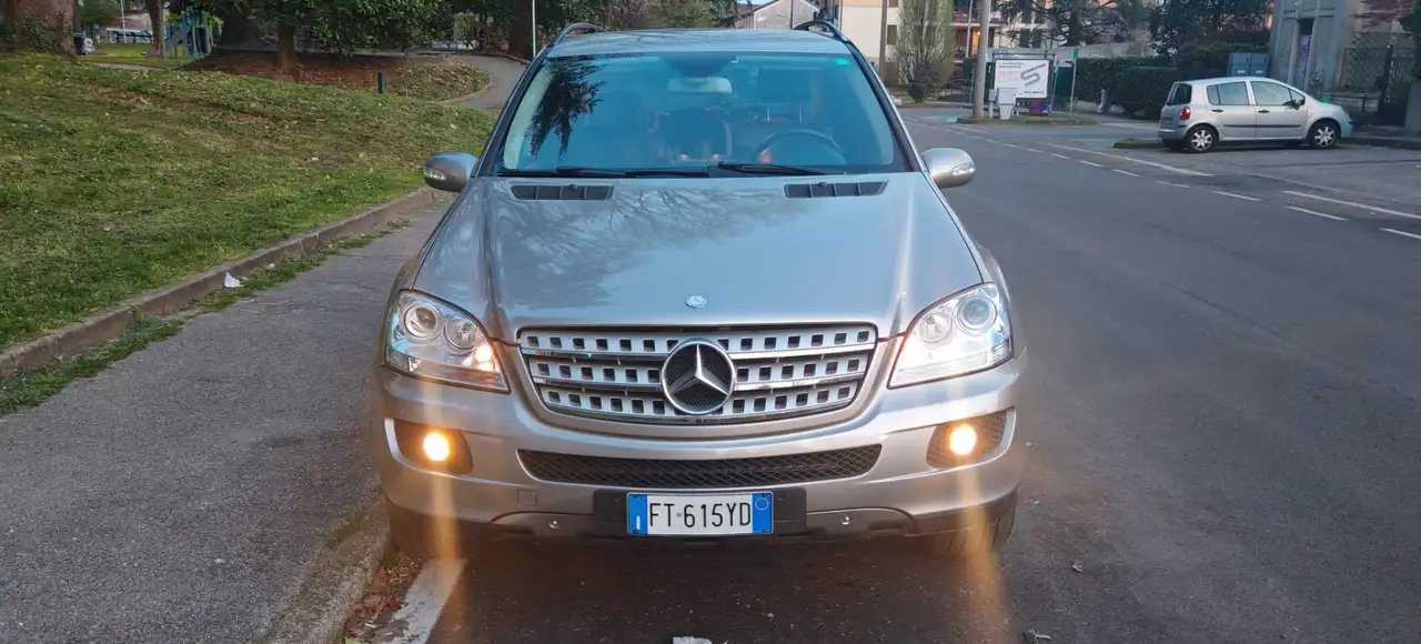 Mercedes-Benz ML 320