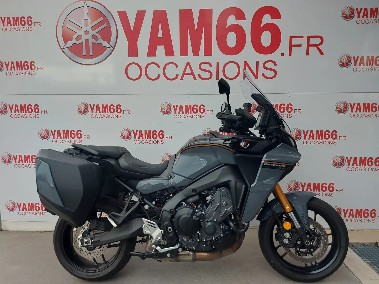 Yamaha Tracer 9 GT Grau - 1