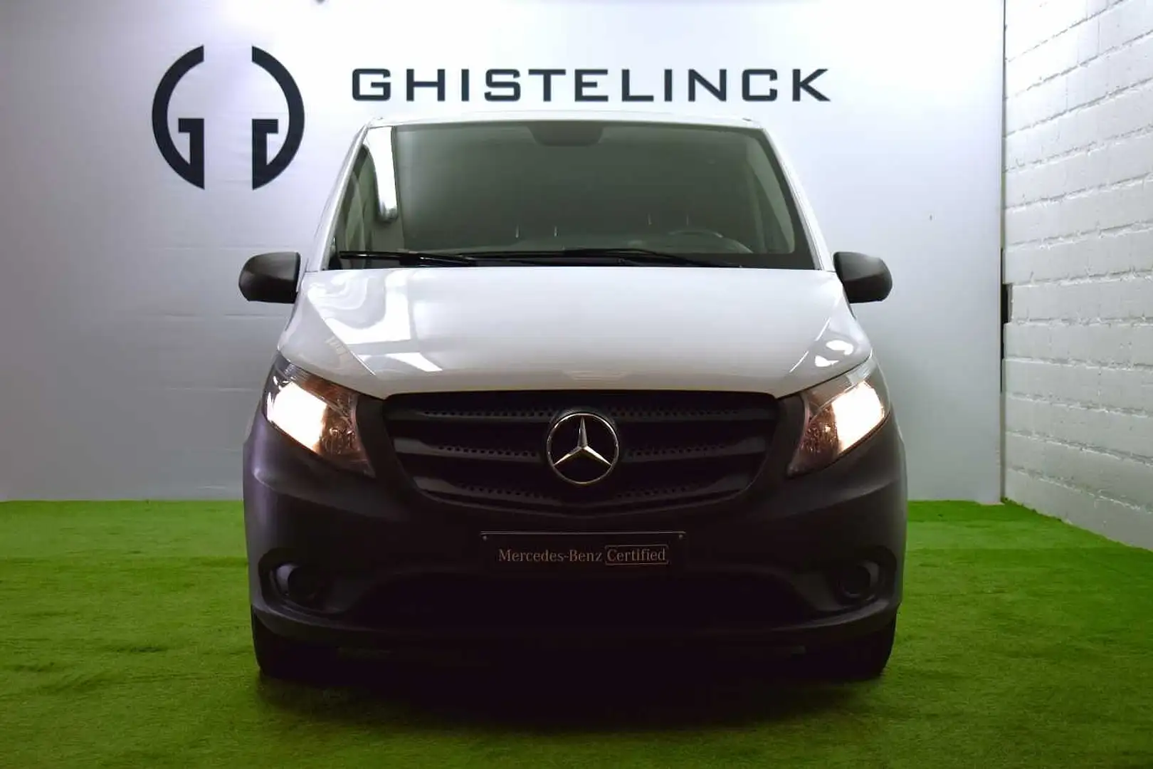 Mercedes-Benz Vito 114 CDI Bestelwagen L2 Wit - 2
