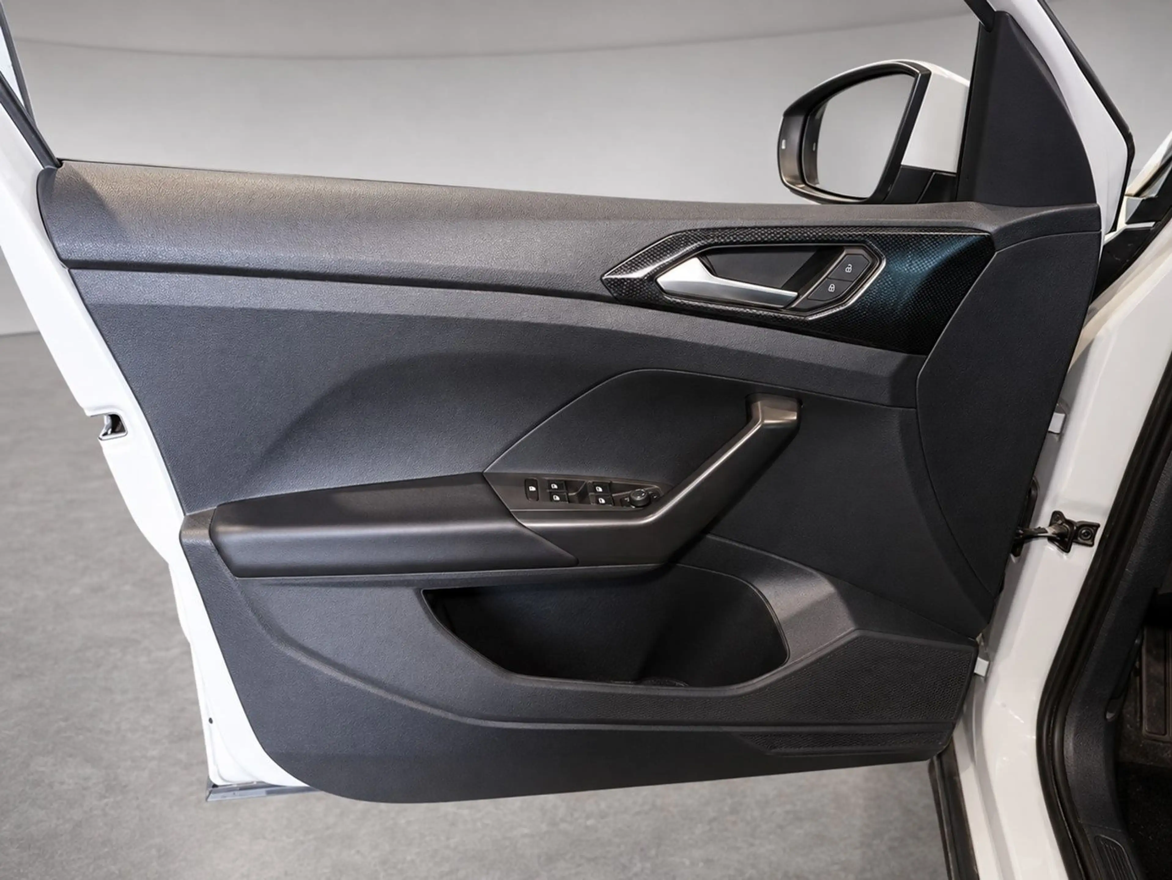 Volkswagen T-Cross 1.0 TSI Life Navi+ACC+RearView — photo 10