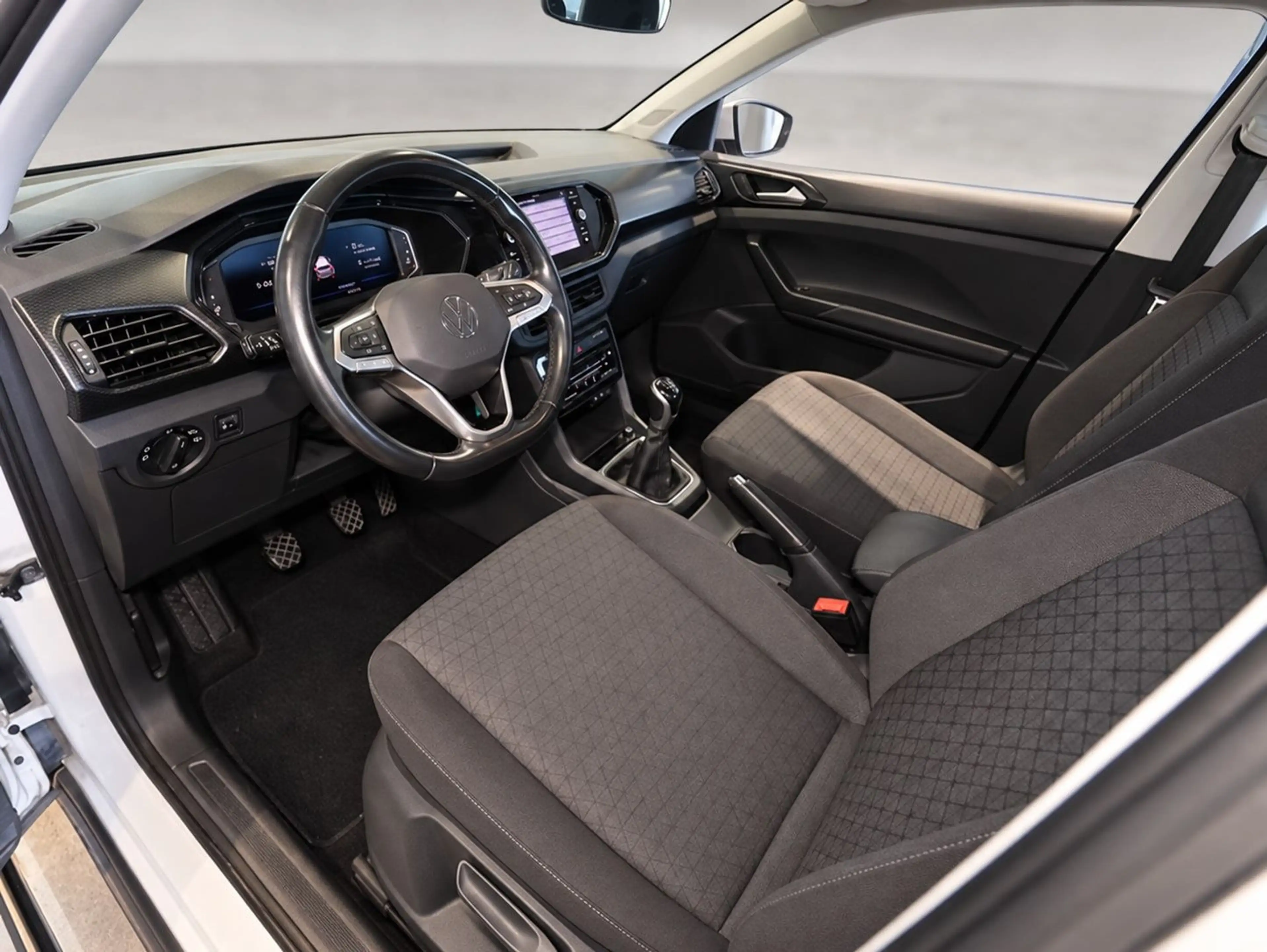 Volkswagen T-Cross 1.0 TSI Life Navi+ACC+RearView — photo 7