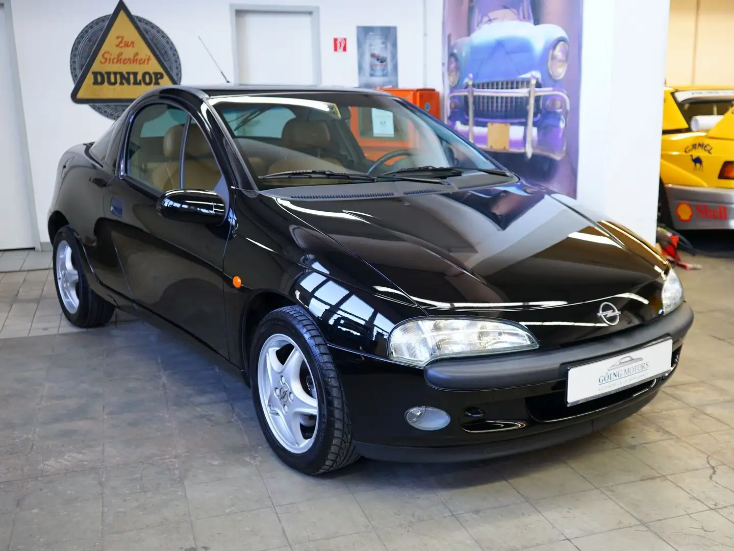 Opel Tigra 1.4i 16V original 19.950km aus 1. Hand mit Leder Černá - 2
