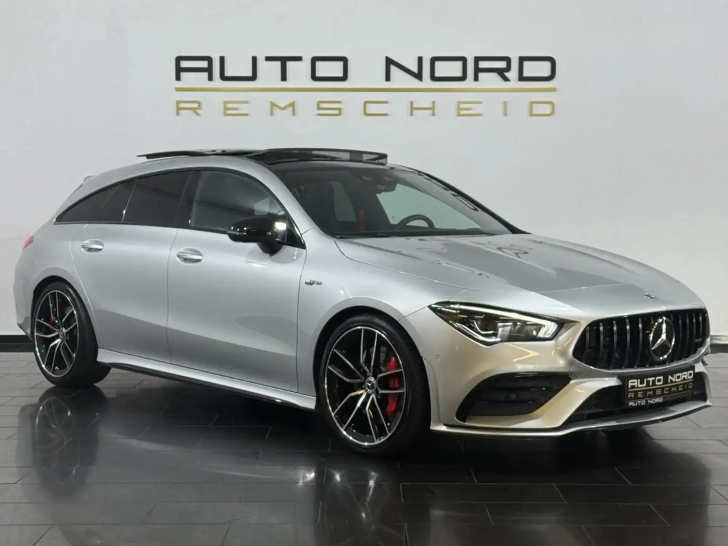 Mercedes-Benz CLA 45 AMG Shooting Brake 35 4Matic+ 7G-DCT Plateado - 1