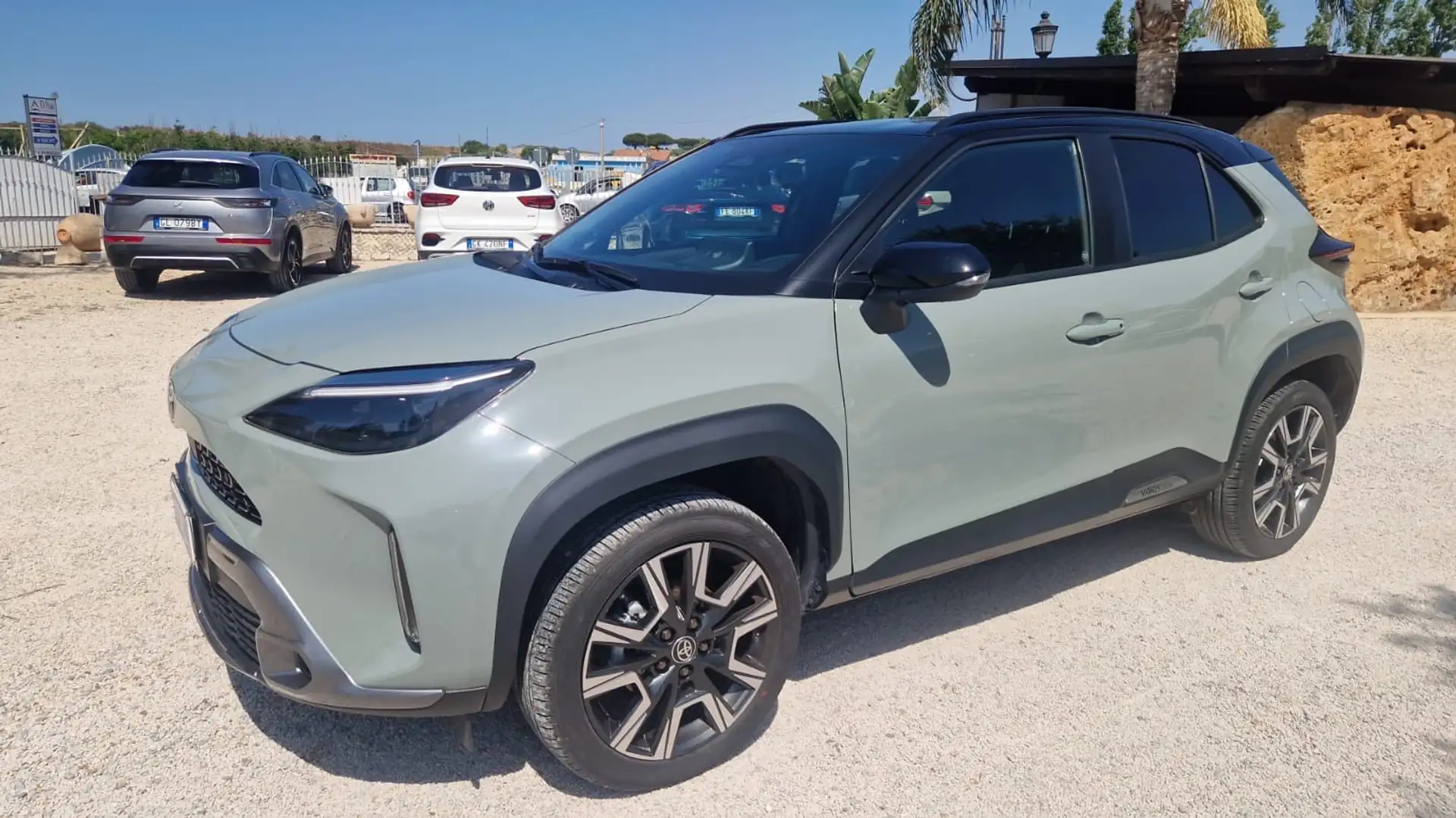 Toyota Yaris Cross Yaris Cross 1.5h Premiere fwd 130cv e-cvt Зелёный - 2
