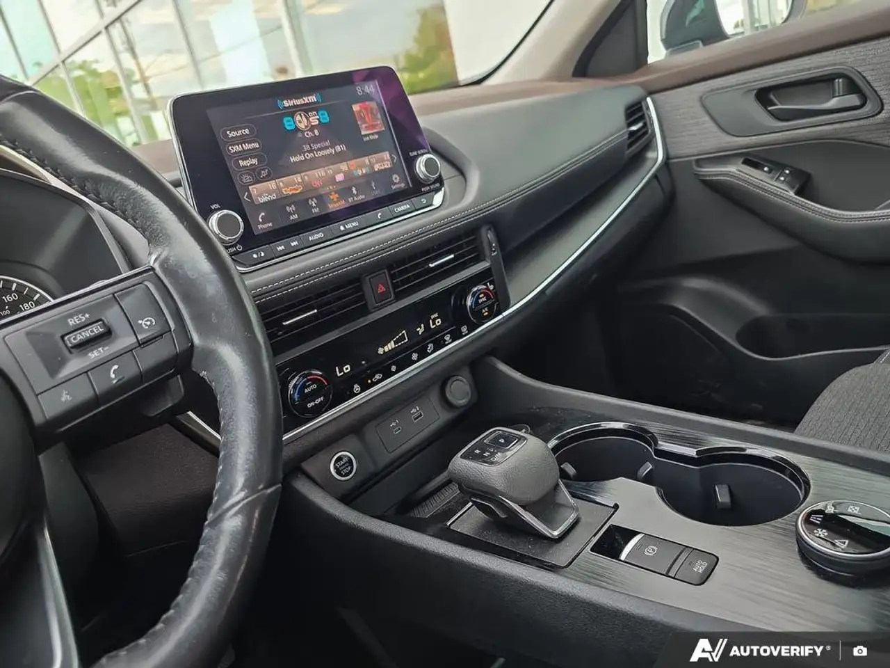 Nissan Rogue photo Nissan Rogue