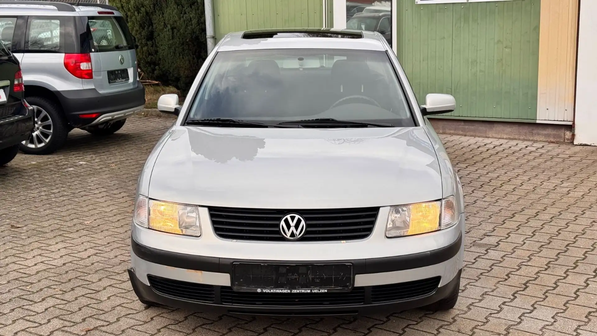 Volkswagen Passat 3B 1,6 Limo Kein  Tüv! - 2