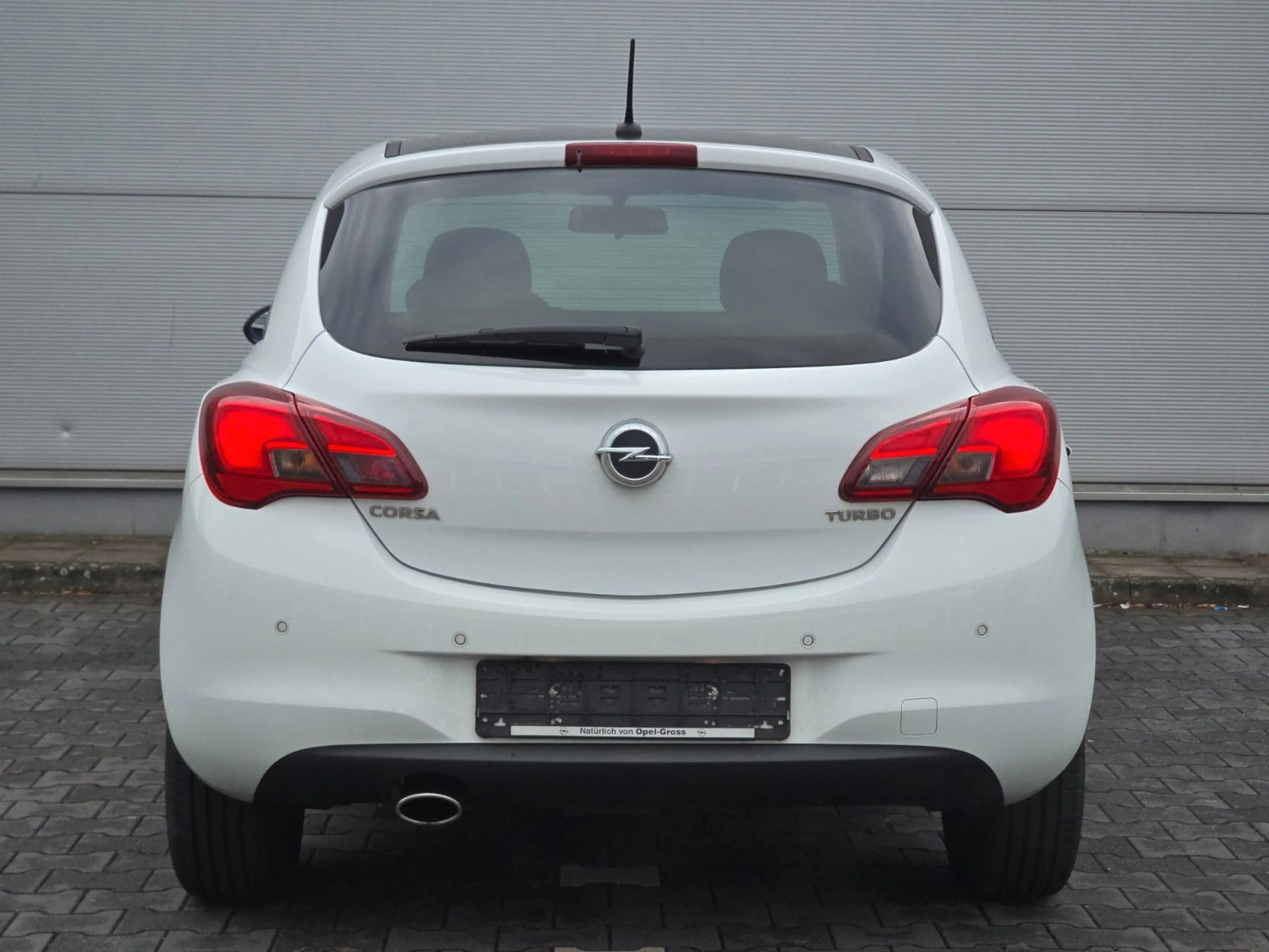 Opel Corsa E Color Edition — photo 10