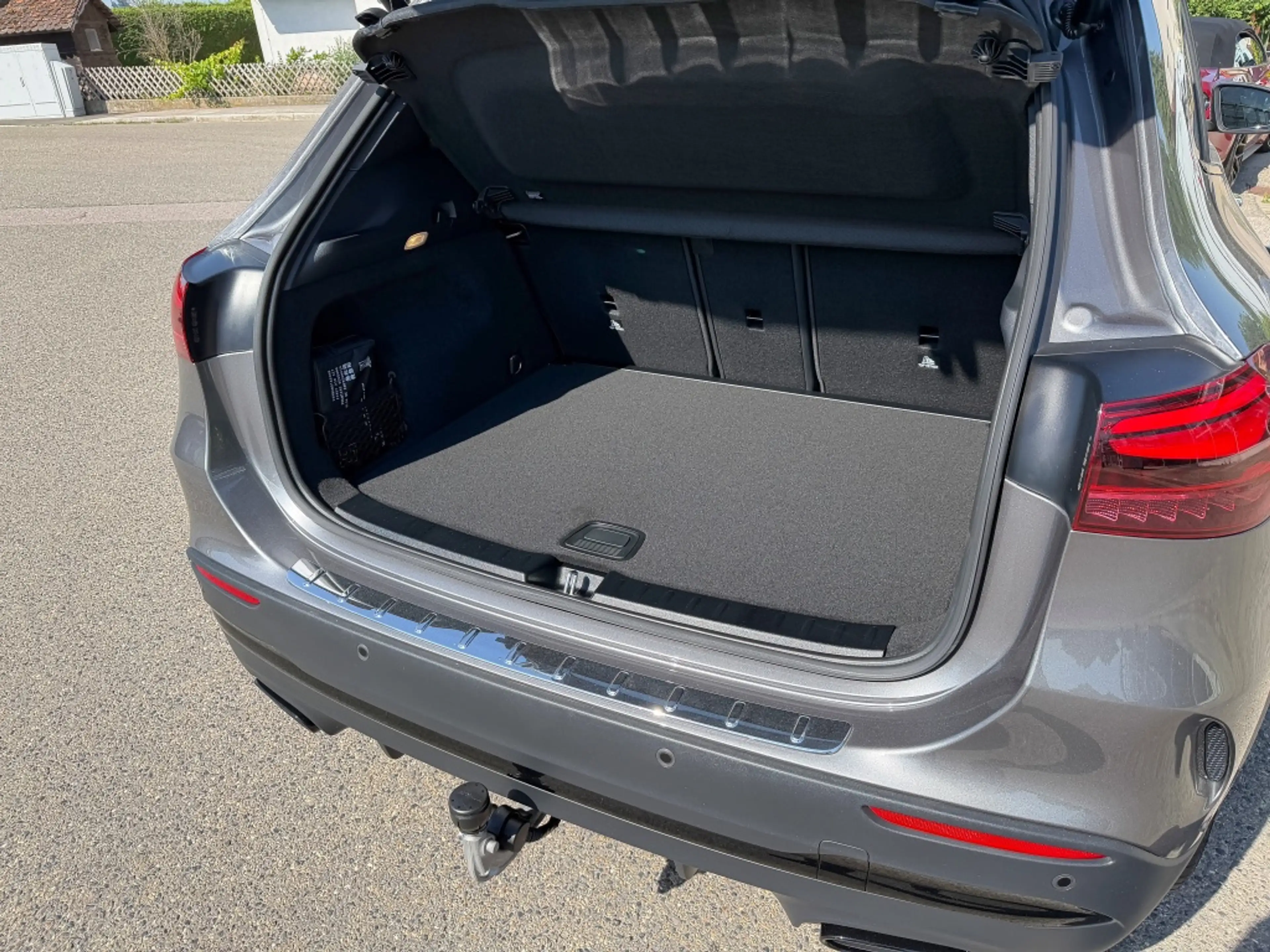 Mercedes-Benz GLA 200 AMG AMG SpzEdi AHK WinterP+M&S Räder 19" — photo 15