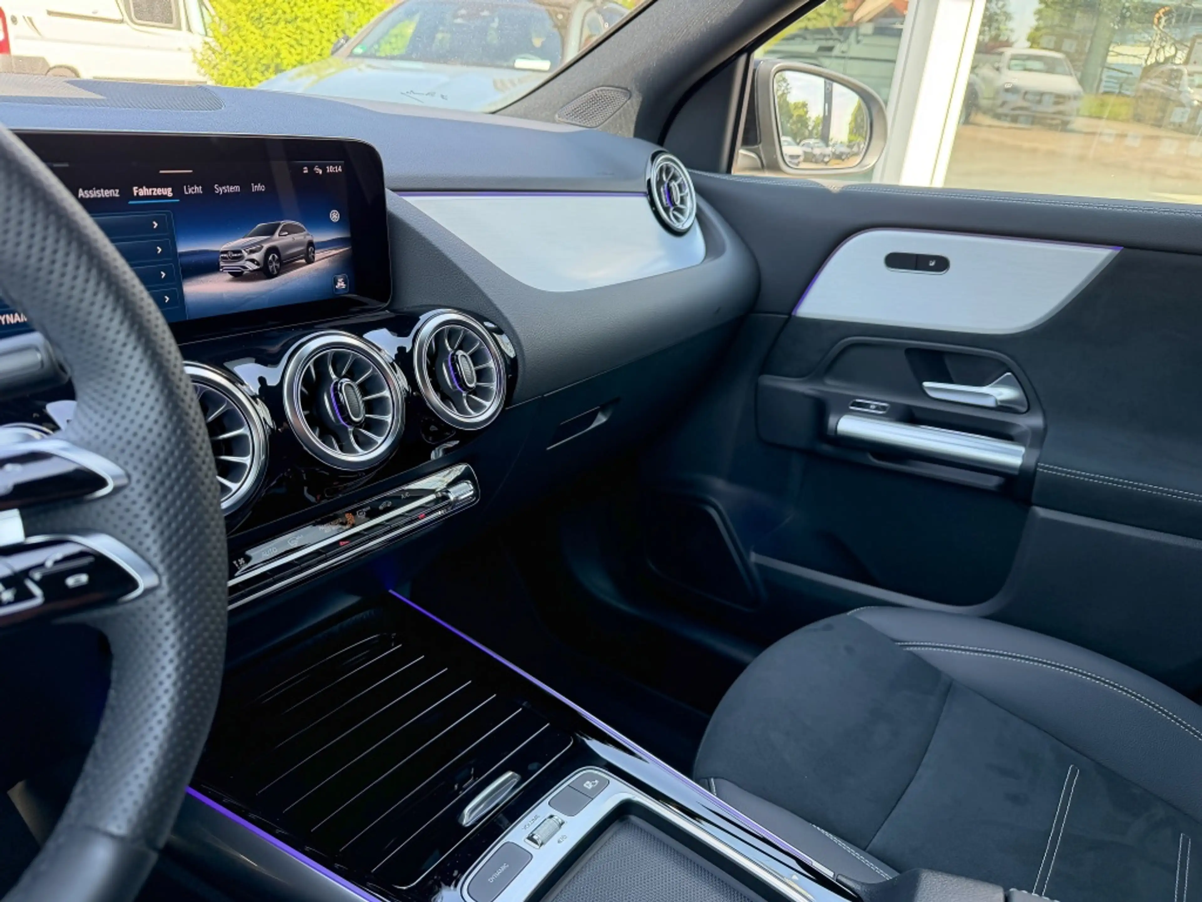 Mercedes-Benz GLA 200 AMG AMG SpzEdi AHK WinterP+M&S Räder 19" — photo 11