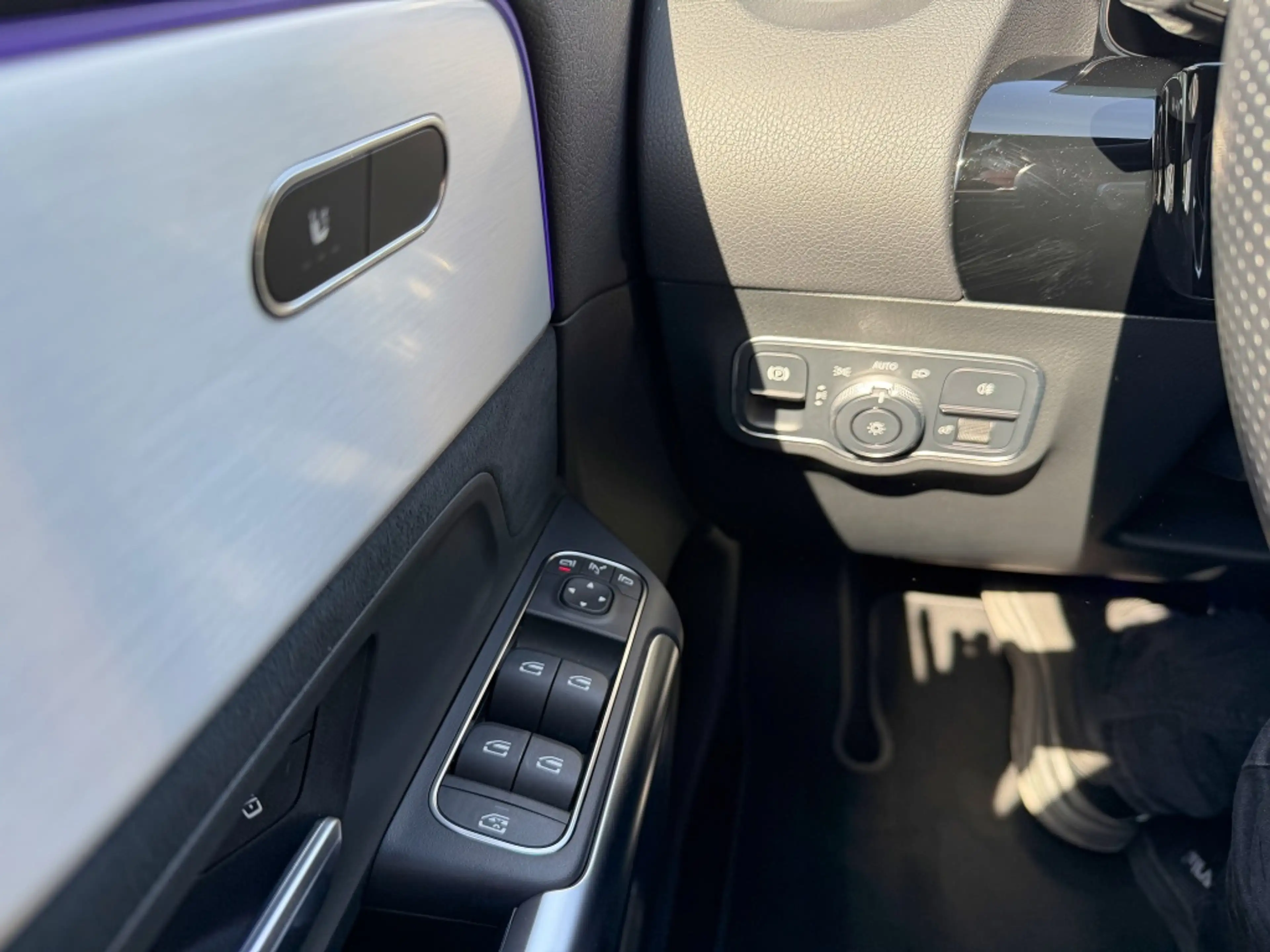 Mercedes-Benz GLA 200 AMG AMG SpzEdi AHK WinterP+M&S Räder 19" — photo 12