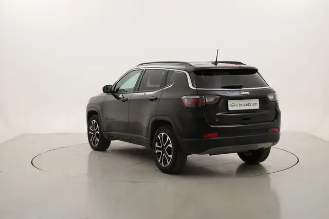 Jeep Compass view 3