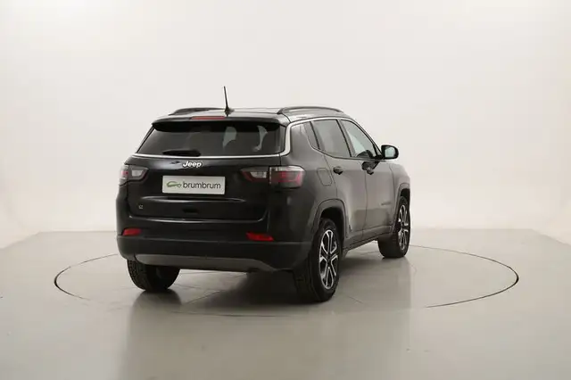 Jeep Compass view 5