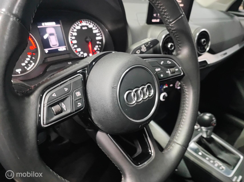 Audi Q2 35 TFSI S-TRONIC GREY PANORAMA LED NAVI XENON PDC — photo 44