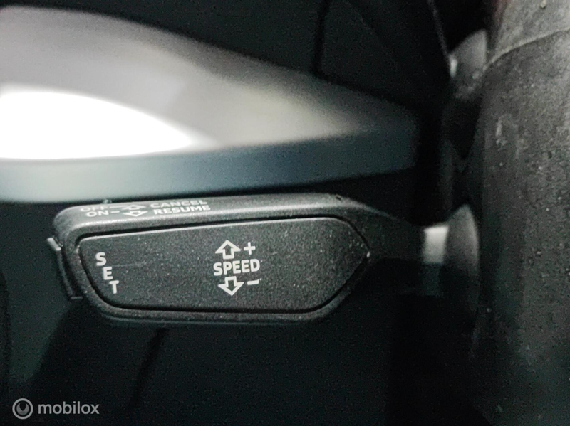 Audi Q2 35 TFSI S-TRONIC GREY PANORAMA LED NAVI XENON PDC — photo 47
