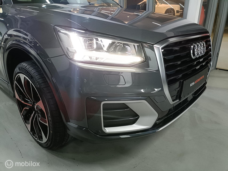 Audi Q2 35 TFSI S-TRONIC GREY PANORAMA LED NAVI XENON PDC — photo 15