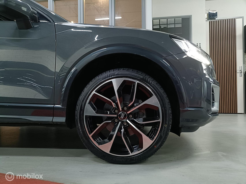 Audi Q2 35 TFSI S-TRONIC GREY PANORAMA LED NAVI XENON PDC — photo 12