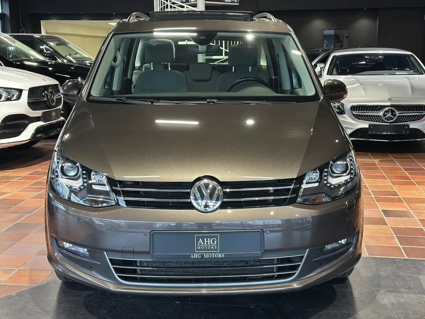 Volkswagen Sharan 7SITZE PANO ACC STANDHEIZ SPUR DYNAUDIO XENON AHK Braun - 2