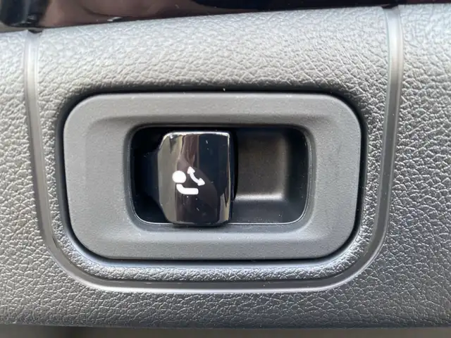 Mercedes-Benz E 220 d 4MATIC Limousine Distr PTS Shz MBUX Ambi Ansicht 17