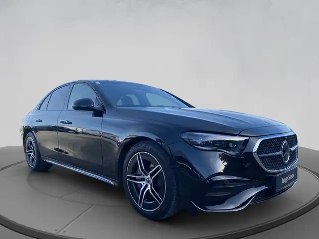 Mercedes-Benz E 220 d 4MATIC Limousine Distr PTS Shz MBUX Ambi Ansicht 15