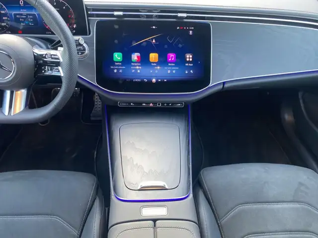 Mercedes-Benz E 220 d 4MATIC Limousine Distr PTS Shz MBUX Ambi Ansicht 11