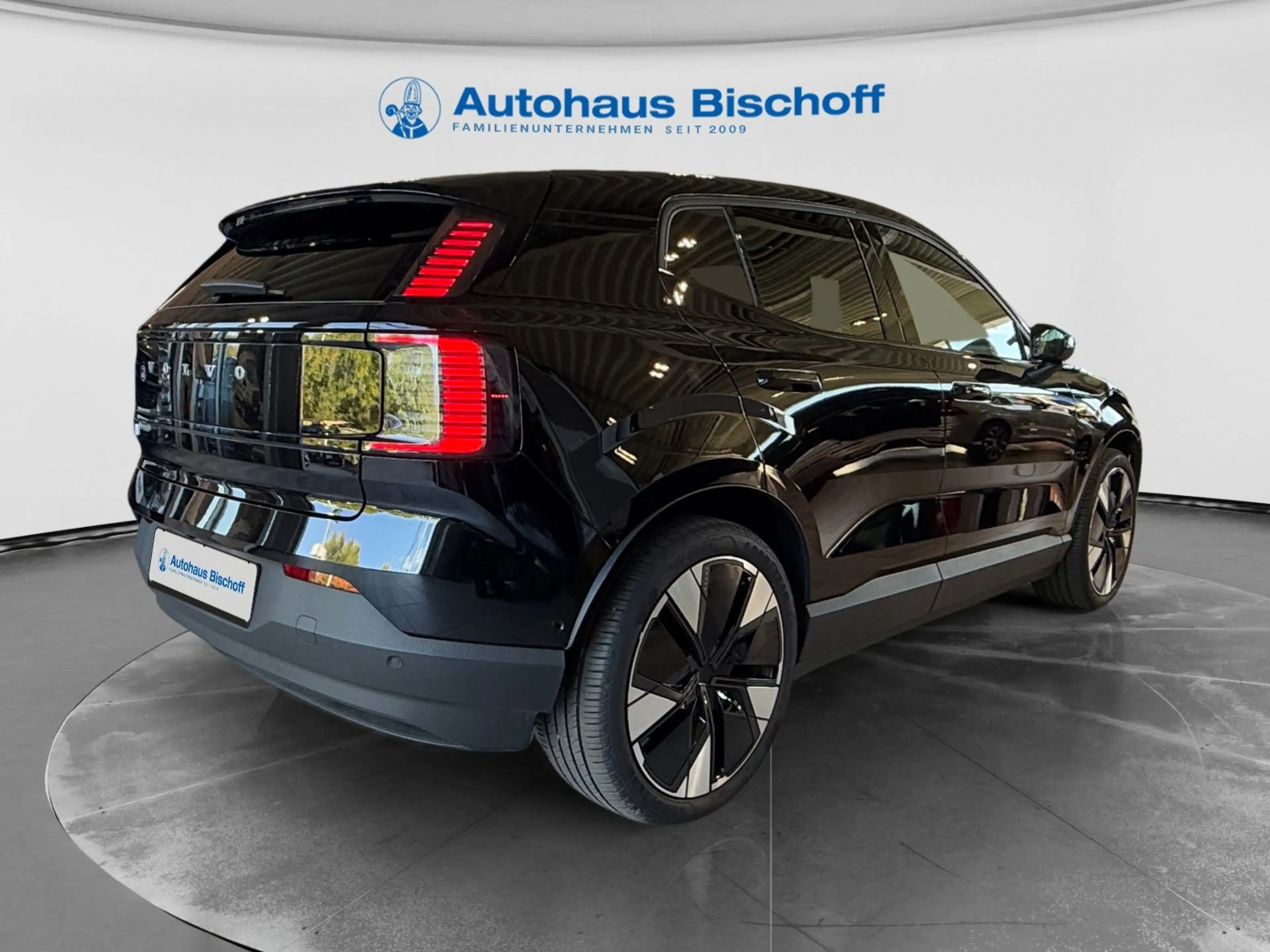 Volvo EX30 Plus AWD Performance Pure Electric — photo 6