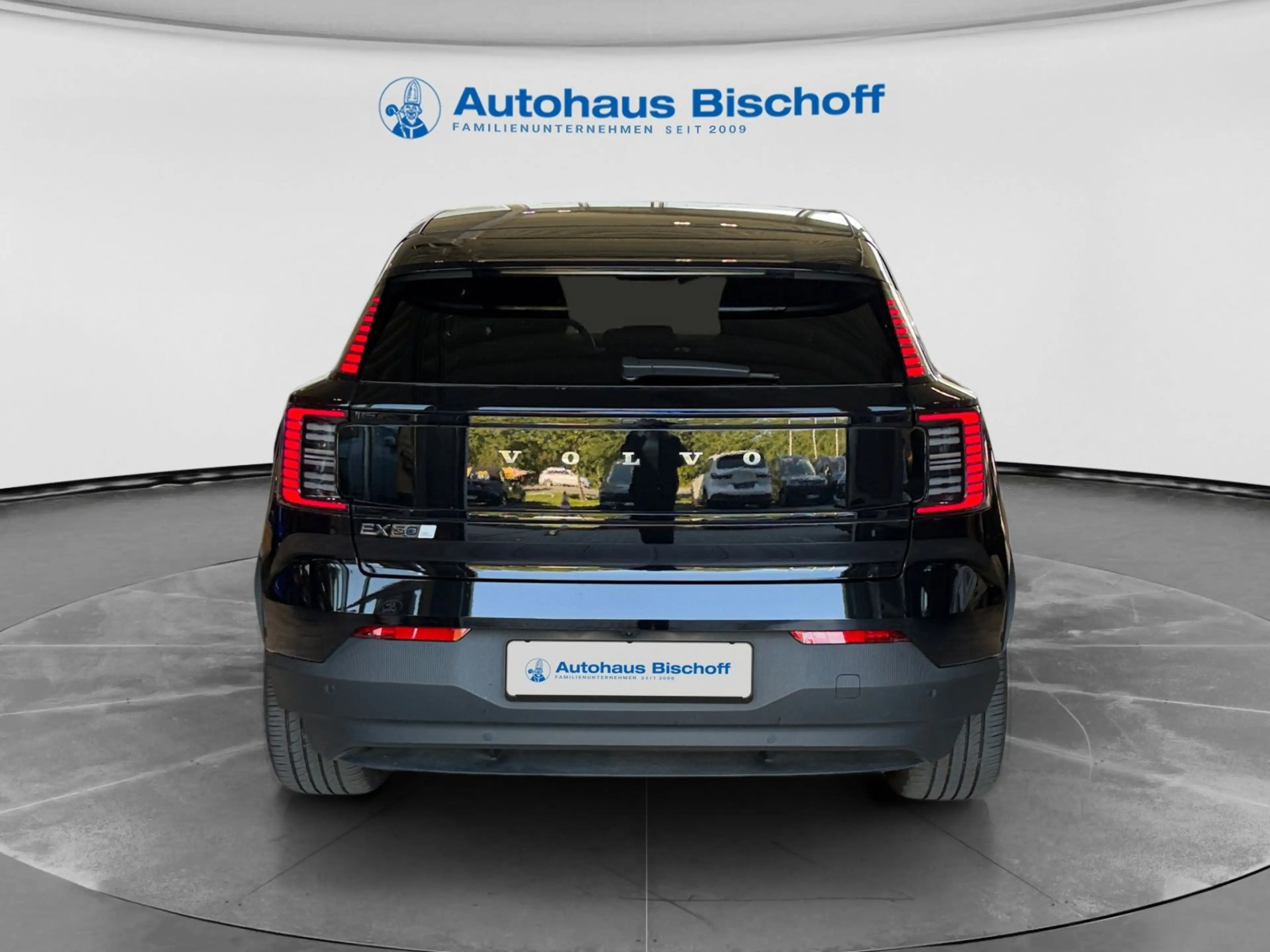 Volvo EX30 Plus AWD Performance Pure Electric — photo 7