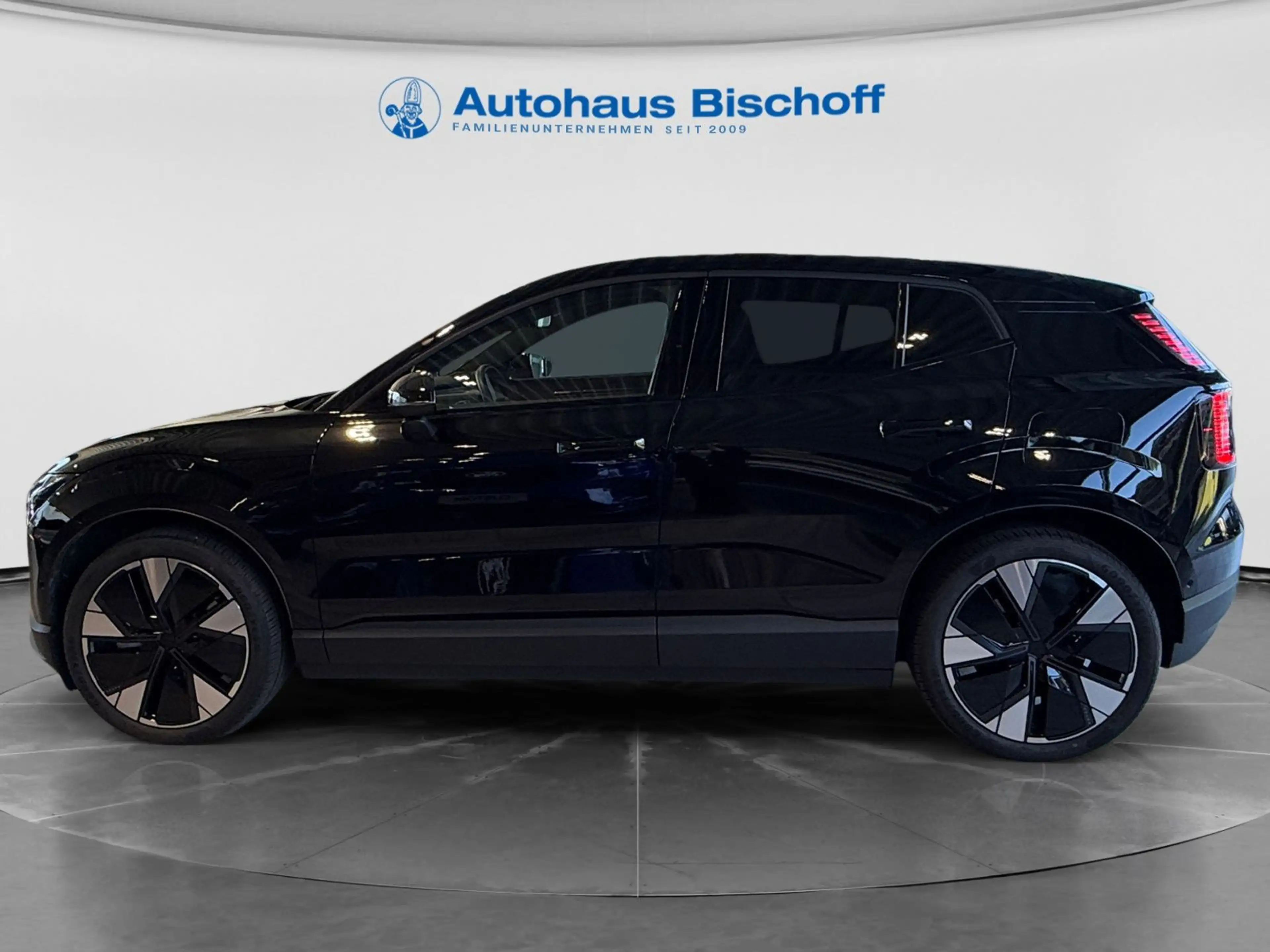 Volvo EX30 Plus AWD Performance Pure Electric — photo 9