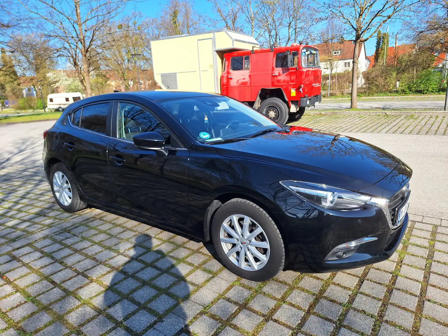 Mazda 3 3 Fließheck SKYACTIV-G 120 Sports-Line Schwarz - 2
